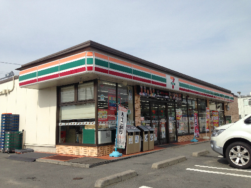 コンビニ　セブンイレブン 飯田松尾上溝店（コンビニ）まで336m