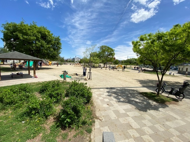 公園　川名公園（公園）まで300m