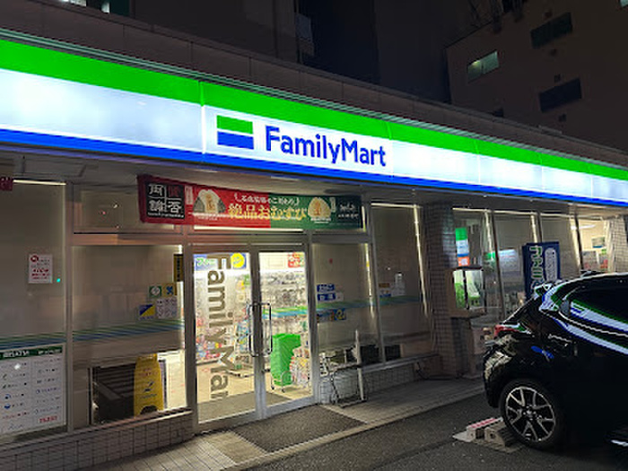 コンビニ　ファミリーマート 浪速塩草店（コンビニ）まで290m