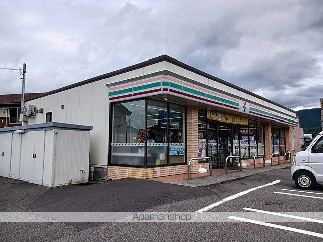 コンビニ　セブンイレブン敦賀２７号線店（コンビニ）まで90m