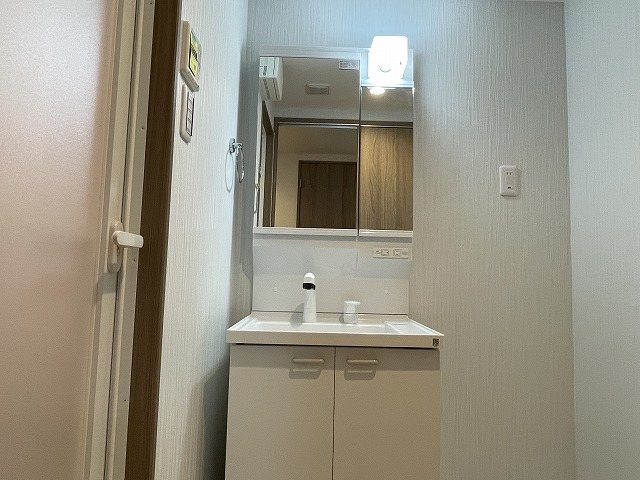 洗面設備　写真は同シリーズの類似部屋参考です。