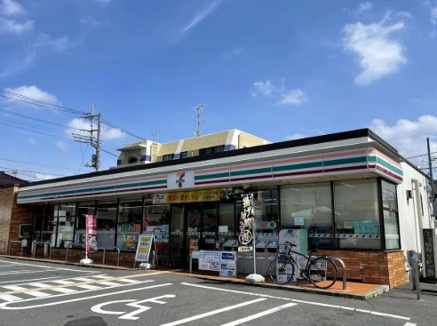 コンビニ　セブンイレブンさいたま円正寺店（コンビニ）まで740m