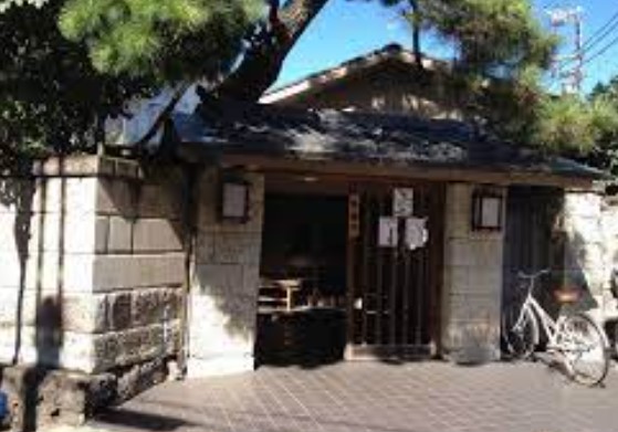 飲食店　茶そばいな垣（飲食店）まで2359m