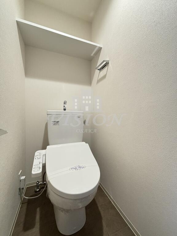 地下鉄御堂筋線 東三国駅 徒歩3分 12階建 築4年のトイレ写真