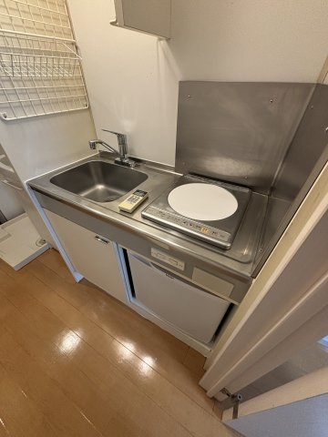 キッチン　※別部屋参考画像です。