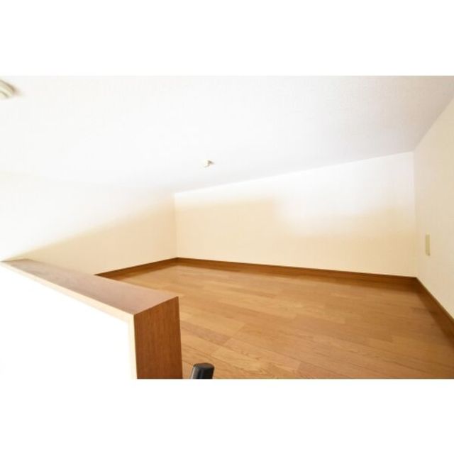その他部屋・スペース　【その他内観】別部屋の参考写真です。現況を優先します。
