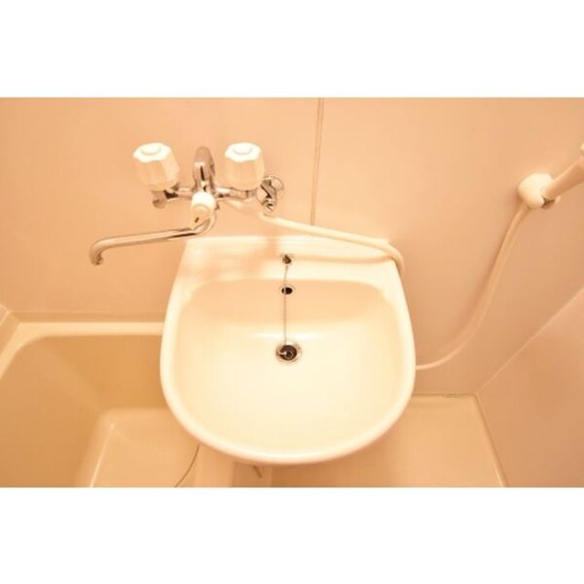 洗面設備　【洗面化粧台】別部屋の参考写真です。現況を優先します。