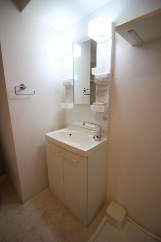 洗面設備　（別タイプ参考写真）グランフォース王子　　北区王子3