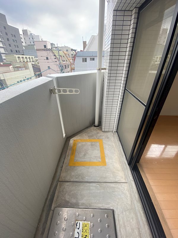 地下鉄七隈線 渡辺通駅 徒歩5分 10階建 築21年の内装写真