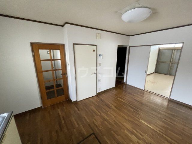 リバーサイド野本IIの居間写真