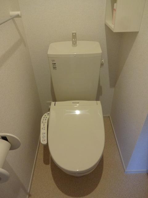 ＪＲ篠ノ井線 塩尻駅 徒歩14分 2階建 築9年のトイレ写真