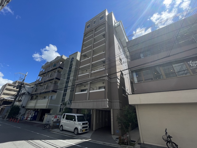 アダージオの外観写真