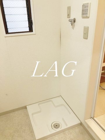 その他設備　室内洗濯機置場です。