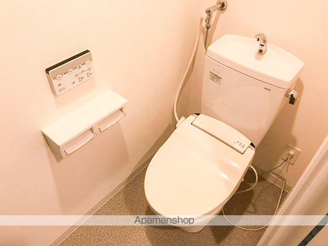 地下鉄東豊線 豊水すすきの駅 徒歩6分 5階建 築5年のトイレ写真