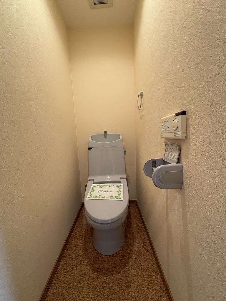 ルーナシティのトイレ写真