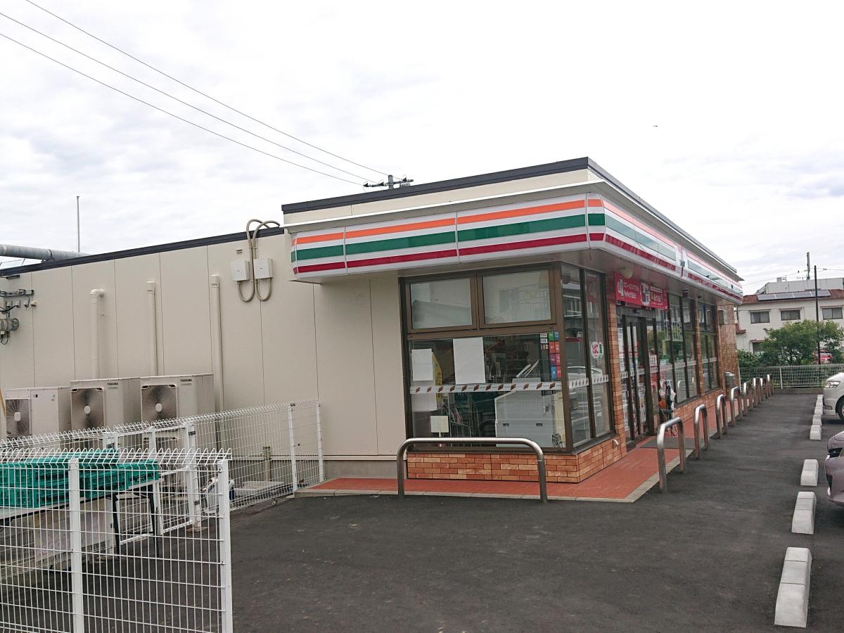 コンビニ　セブンイレブン岡山中井店（コンビニ）まで211m