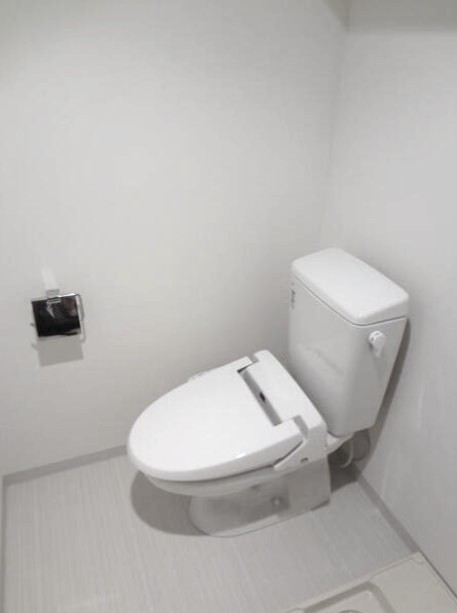都営浅草線 馬込駅 徒歩5分 8階建 築14年のトイレ写真