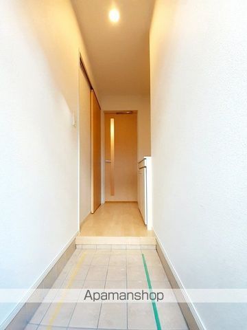 伊予鉄道環状線 萱町６丁目駅 徒歩4分 2階建 築10年の玄関写真