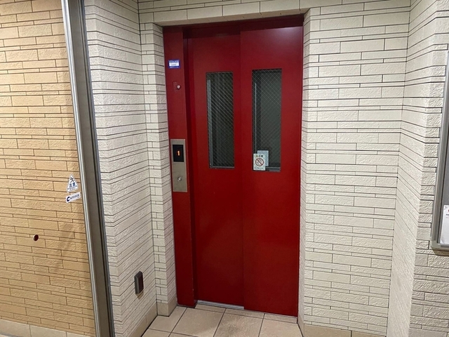 ロビー　エレベーターホール
