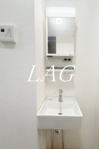洗面設備　洗面台です。