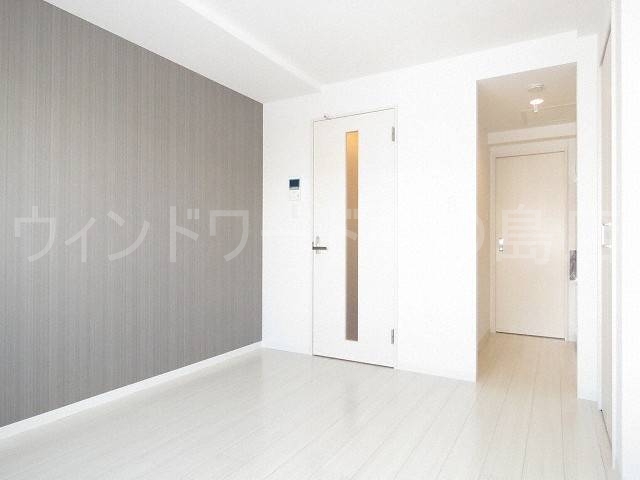 ルラーシェ中の島の内装写真