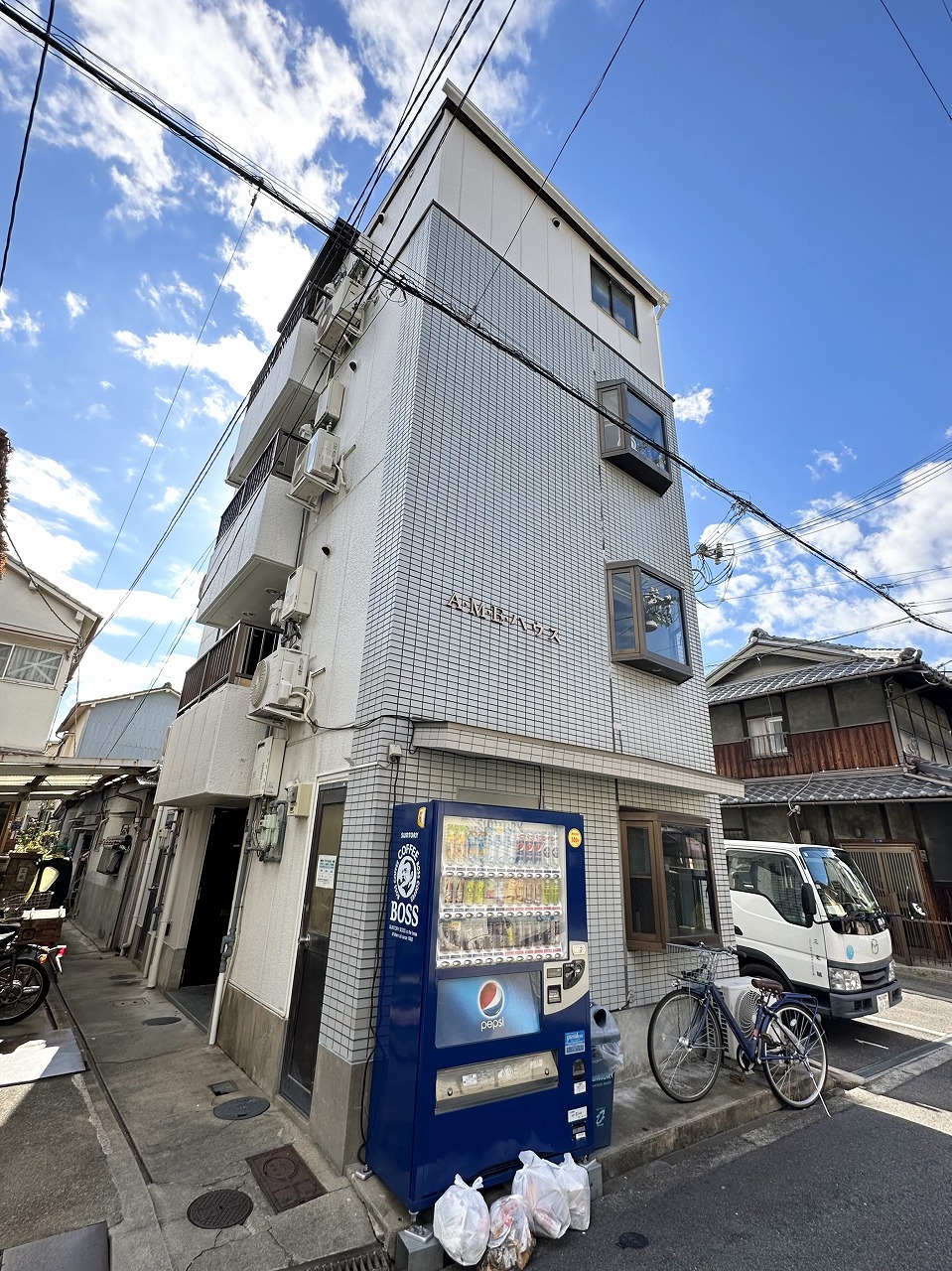 大阪市西淀川区姫島のマンションの建物外観