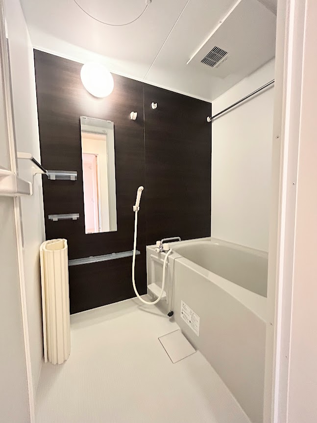 バス・シャワールーム　【バスルーム】浴室暖房乾燥機付き♪