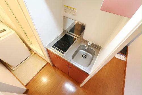 キッチン　２口コンロ付きラジエントヒータを設置