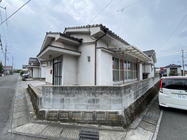 魚見町貸家の建物外観