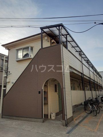 江戸川区北葛西のアパートの建物外観