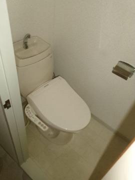 トイレ　シャワー付トイレ