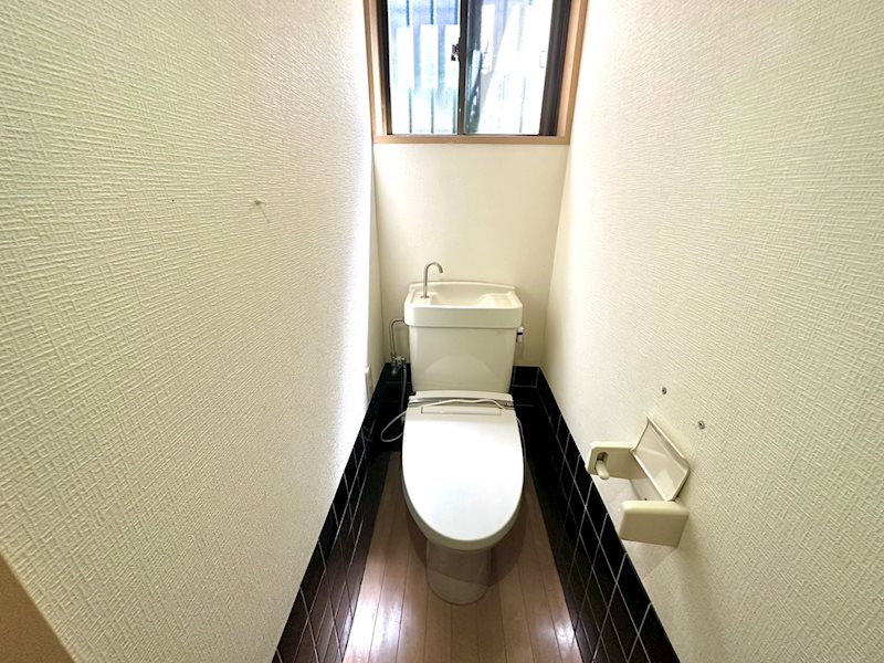 【西尾久2丁目戸建のトイレ】