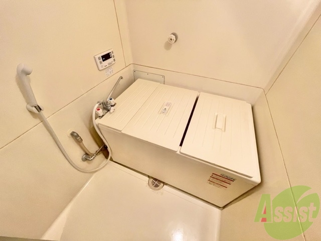 バス・シャワールーム　追い炊き機能付きのお風呂はこちらになります。