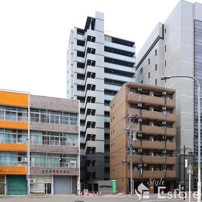 名古屋市中村区亀島のマンションの建物外観