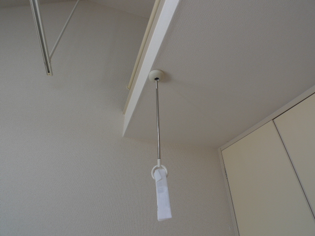 その他　室内洗濯干し器(ホスクリーン付き)