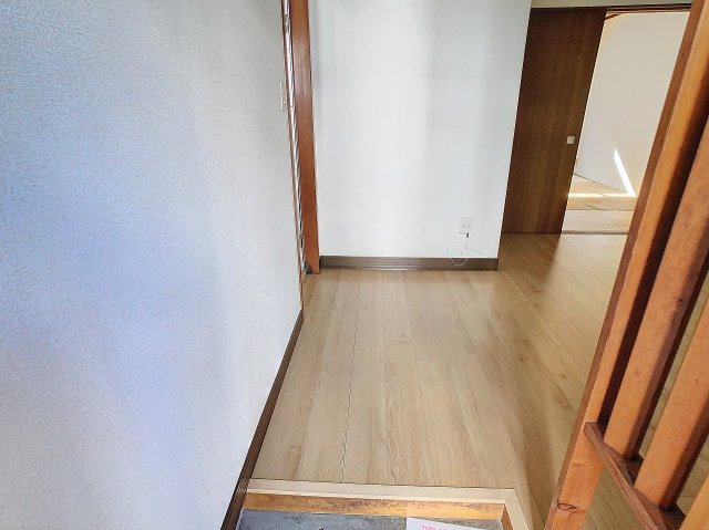 玄関　2024年11月撮影※現況を優先致します。