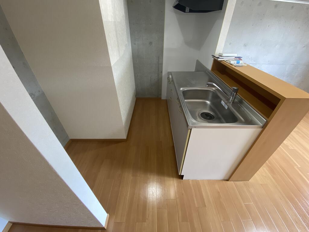 キッチン　※退去前の為別部屋の写真です。
