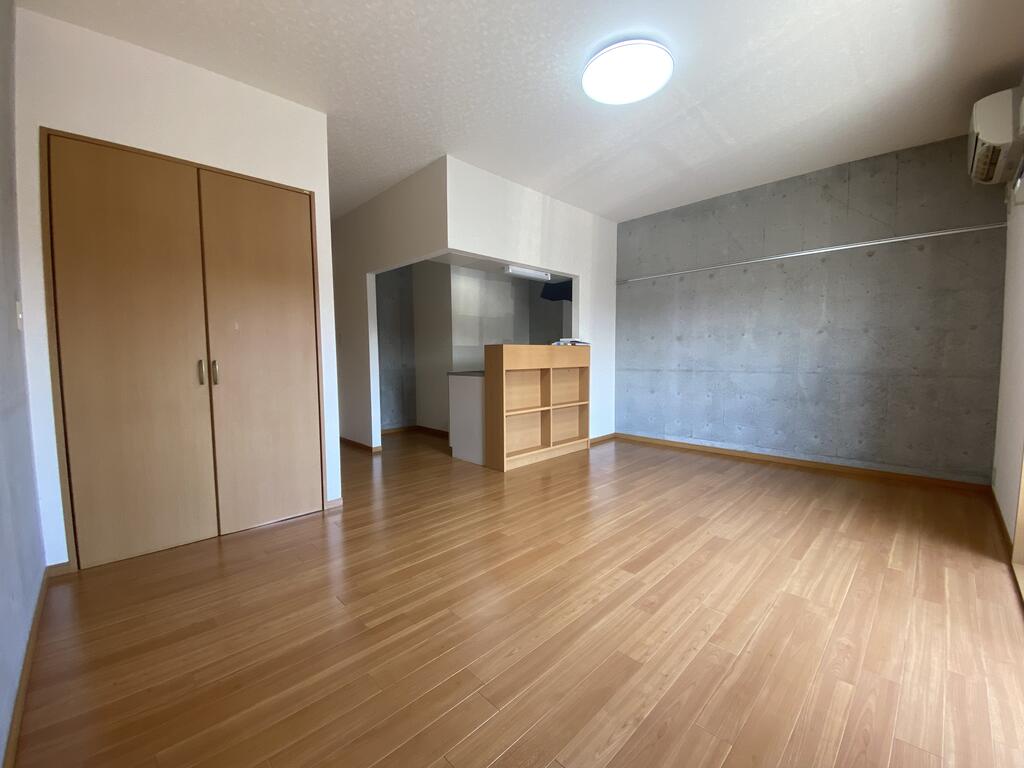 居室・リビング　※退去前の為別部屋の写真です。