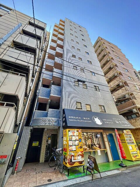 中央区日本橋茅場町のマンションの建物外観