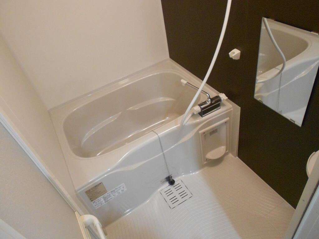 バス・シャワールーム　※同タイプ同モデルの写真を使用