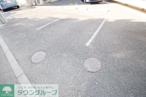 【鎌倉市大船のアパートの駐車場】