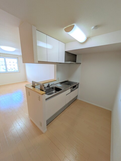 キッチン　★キッチンは嬉しいＩＨコンロ付きです♪★