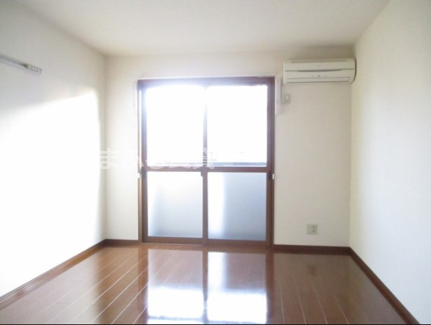 居室・リビング　同仕様