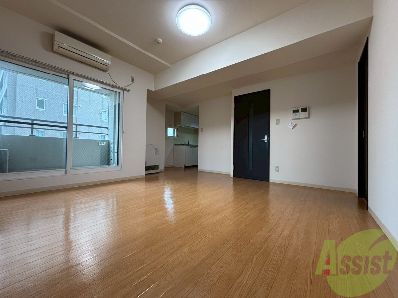 居室・リビング　広くてキレイなお部屋が広がっていて、充実した生活が送れそう。