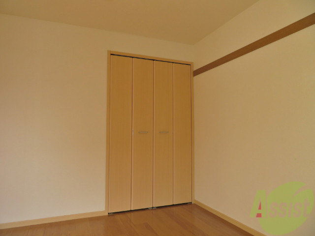 収納　収納はこちらのクローゼットになりますよー。