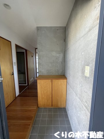 玄関　落ち着いた玄関です