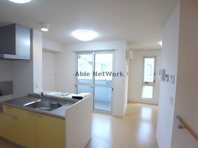 居室・リビング　※別部屋参考写真