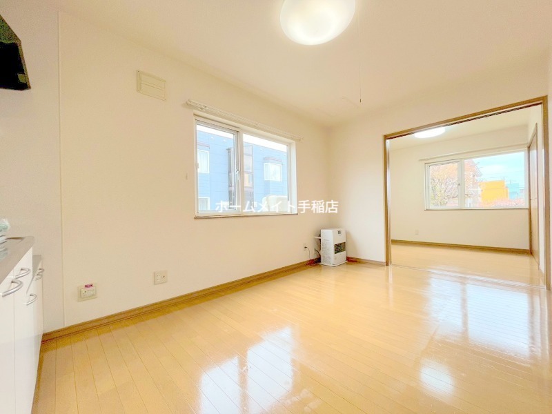 居室・リビング　フローリング仕上げです！