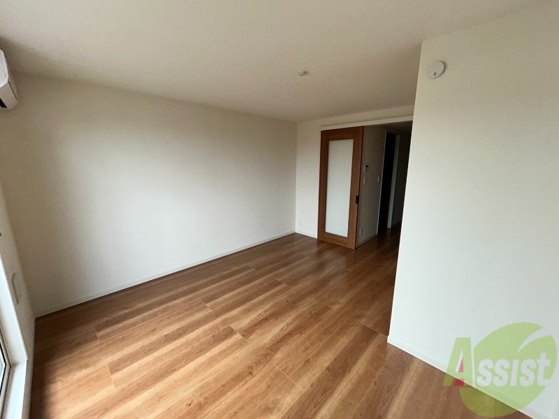 その他部屋・スペース　部屋に奥行きがあるので広々と感じることが出来ます。