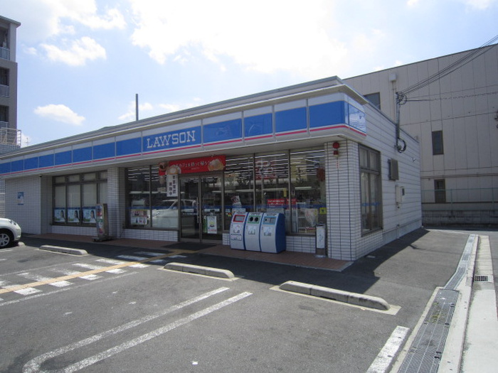 コンビニ　ローソン（コンビニ）まで601m
